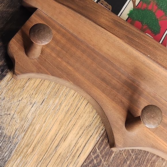 Country Wall Mounted Wood 4 Peg Shelf Hand Painted Town Scene Farm House Rustic - Picture 6 of 10